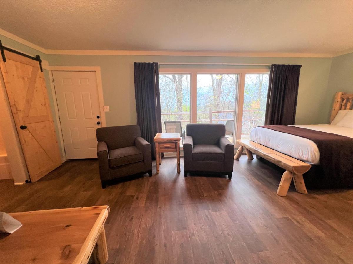 Mountain Top Inn And Resort Warm Springs Exterior photo