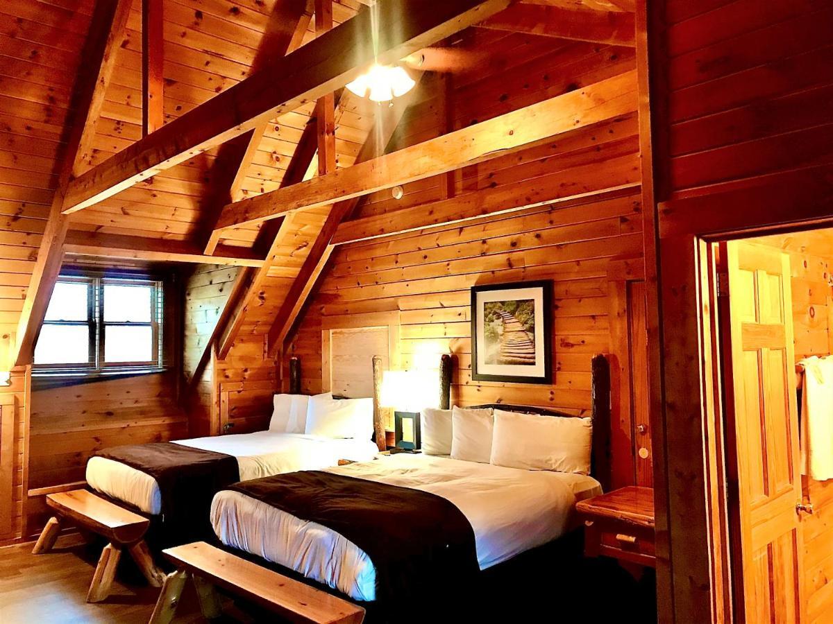 Mountain Top Inn And Resort Warm Springs Exterior photo